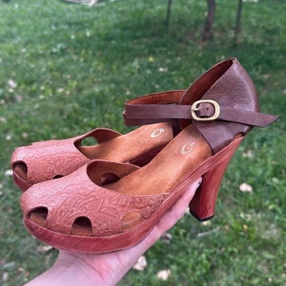 Calleen Cordero Shoes - Calleen Cordero Brown Leather Peep Toe Heels - Handcrafted Boho Artisan Sz 7.5